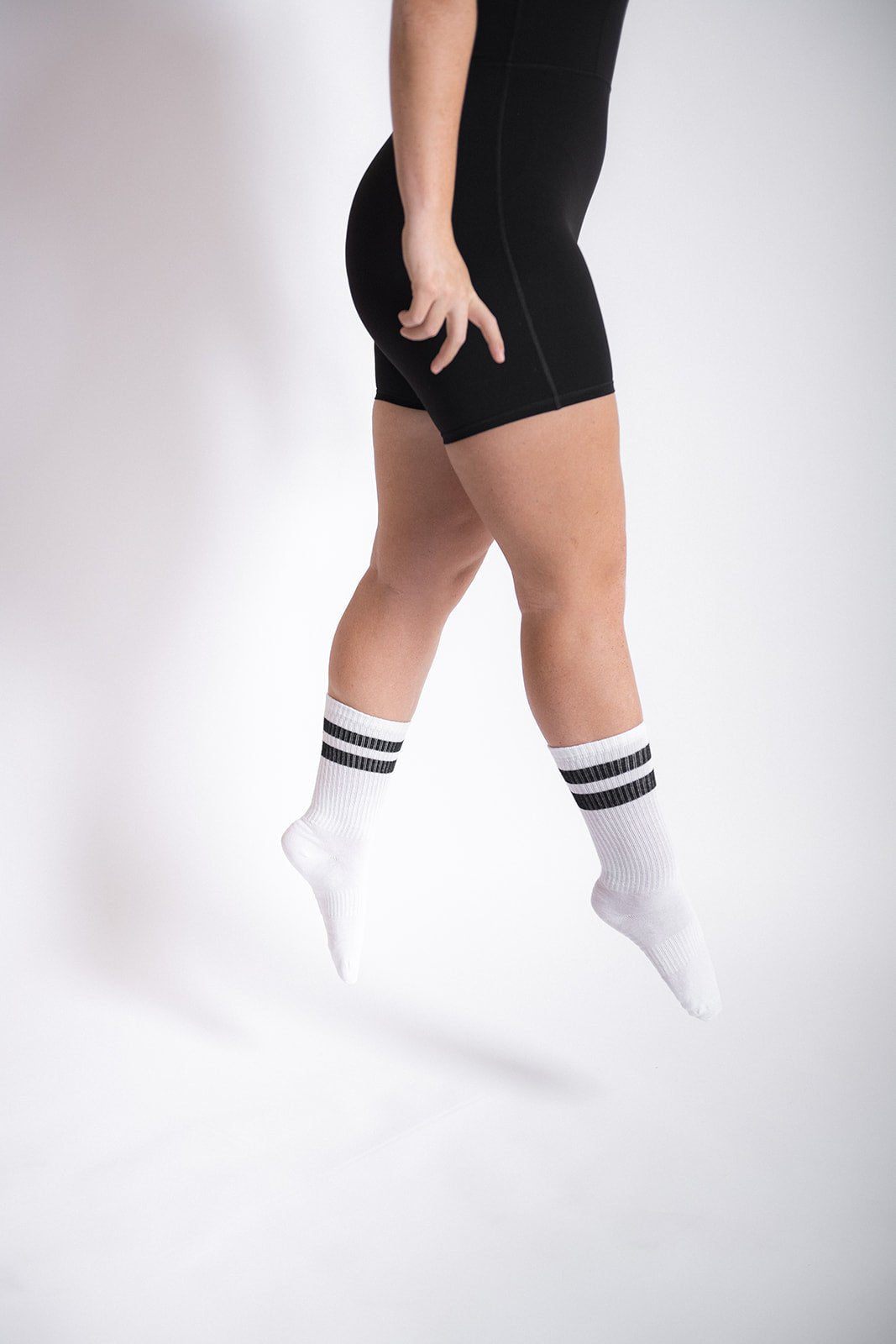 BASIC BLACK ONESIE