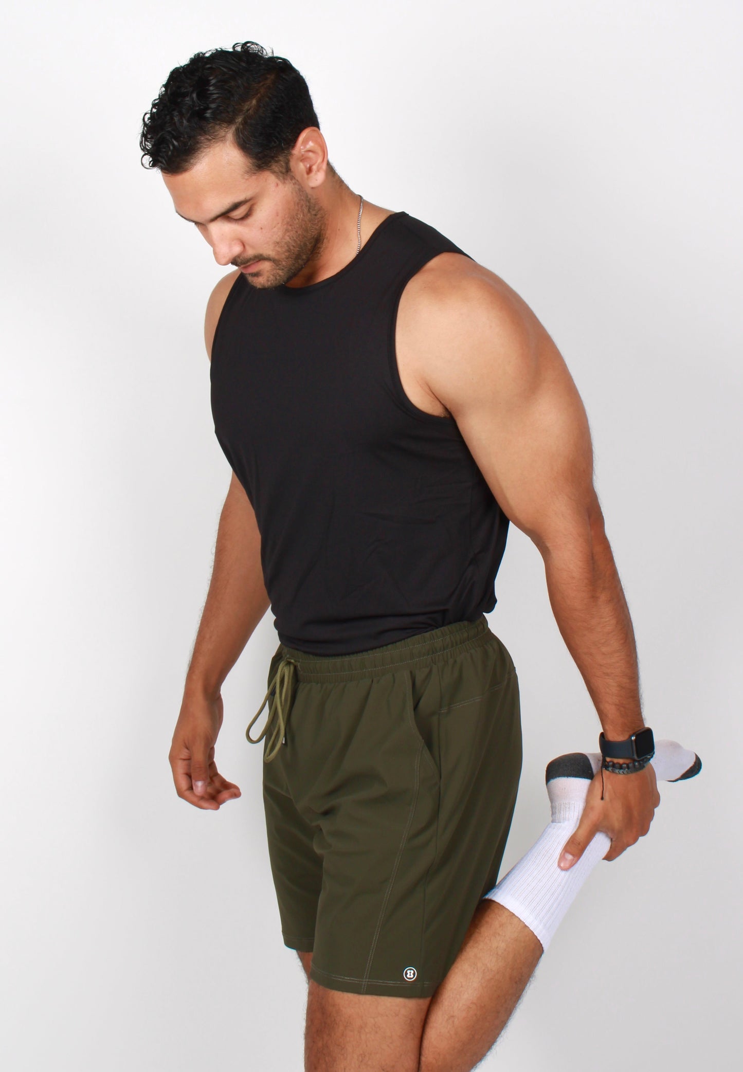 BLACK SLEEVELESS SHIRT