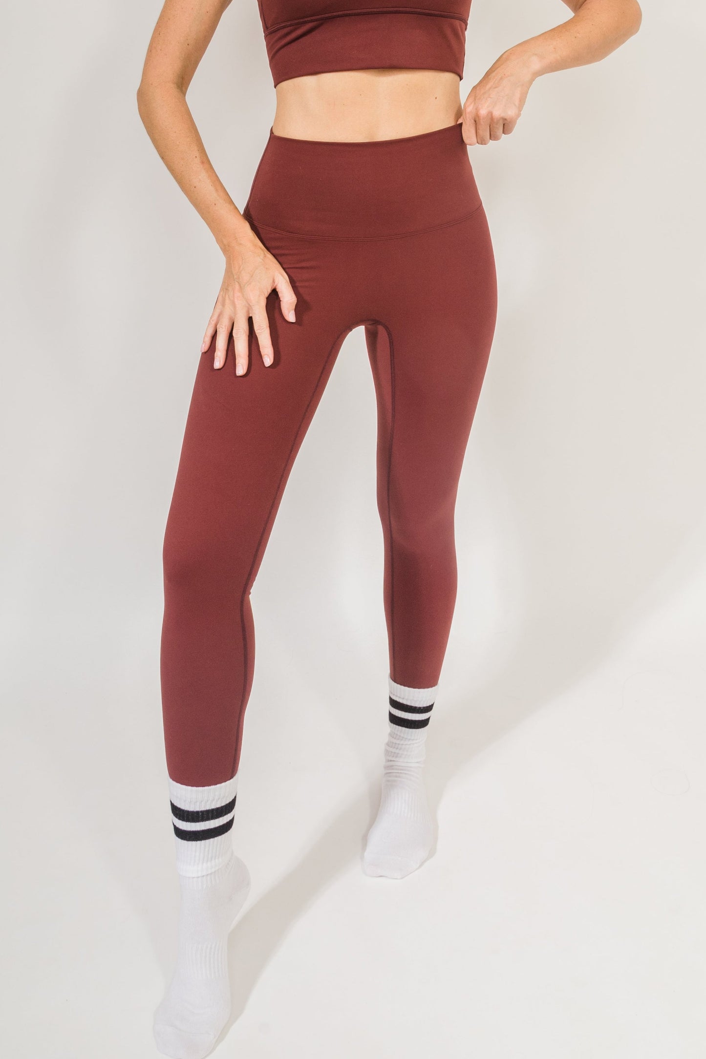 WINE RED LEGGING